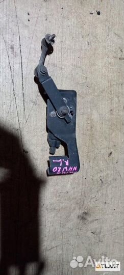 Корректор фары задний левый toyota prius