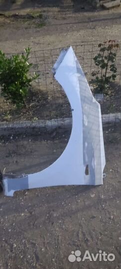 Крыло на solaris 2. Левый и правый. Бу