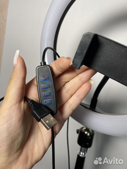 Кольцевая лампа со штативом 24 см