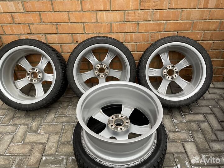 Колеса зимние Mercedes 255/35 R19 Michelin