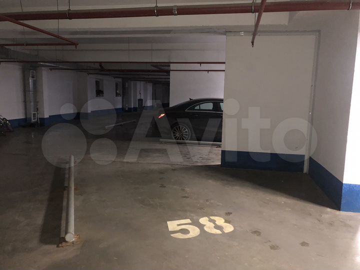 Машиноместо, 20 м²