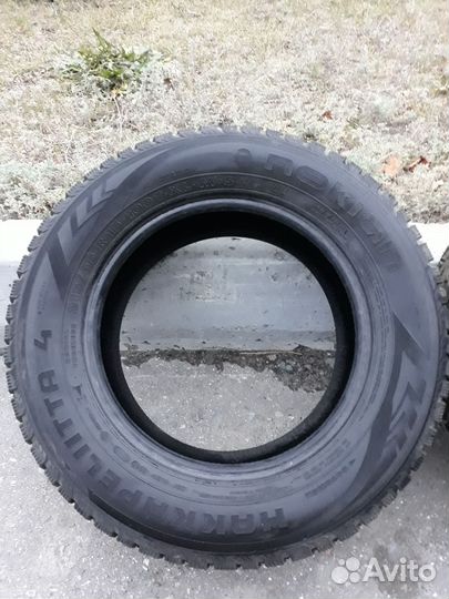 Nokian Tyres Hakkapeliitta 4 215/65 R15 100H