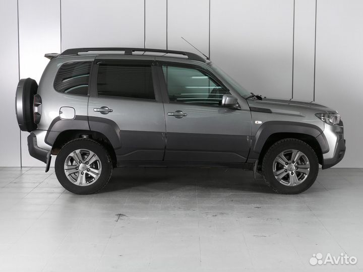 ВАЗ Niva Travel 1.7 МТ, 2021, 42 764 км