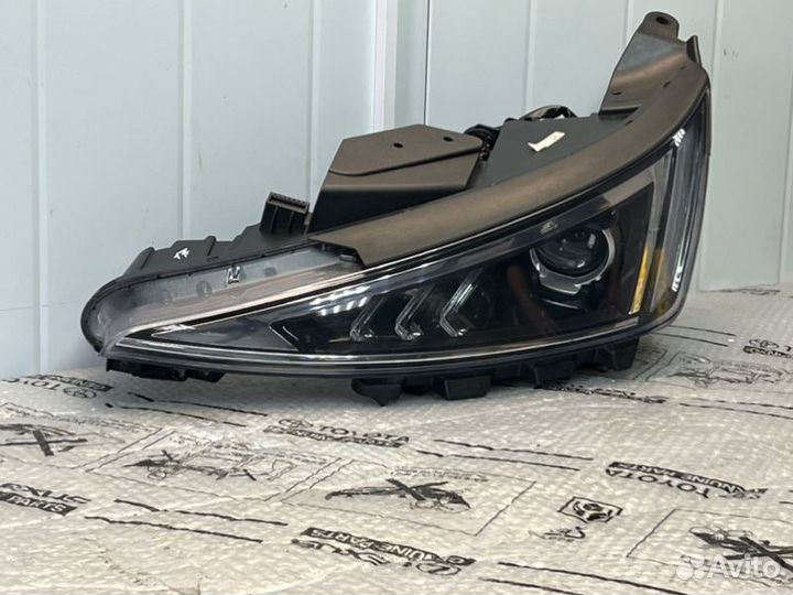 Фара галогеновая передняя левая Hyundai Elantra