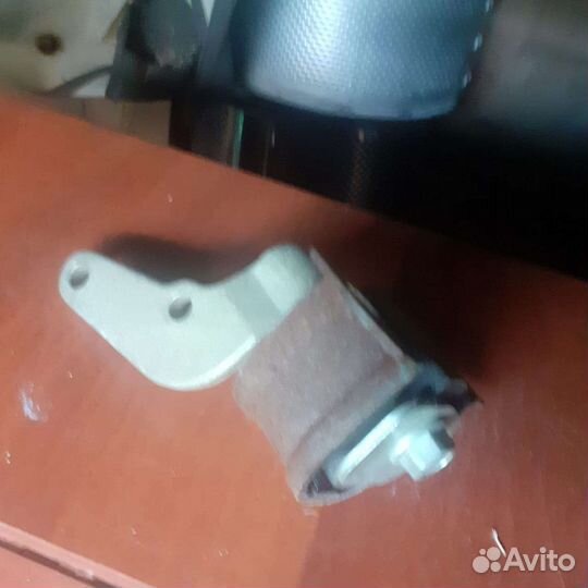 Подушка кпп ваз 2109,08,10,15
