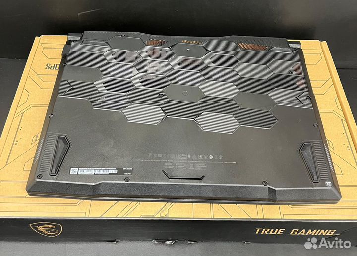 Новый игровой ноутбук msi rtx 2050/6 ядер i5-11
