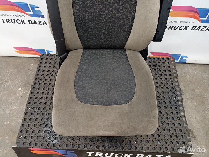 1700020 Сиденье пассажирское механическое