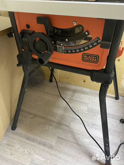 Настольная пила Black&Decker