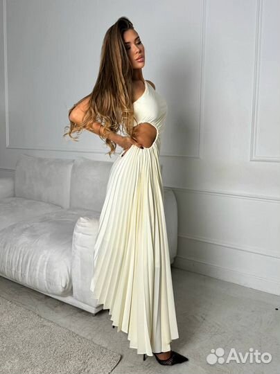 Платье Yves saint Laurent