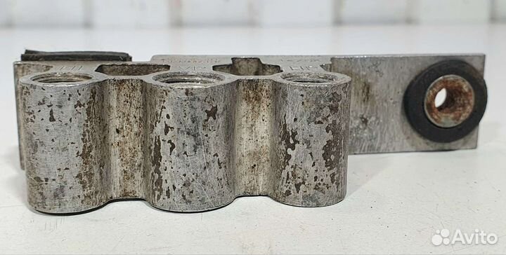 Тройник тормозной Audi Q7, Volkswagen Touareg GP