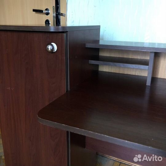 Письменный стол для школьника бу