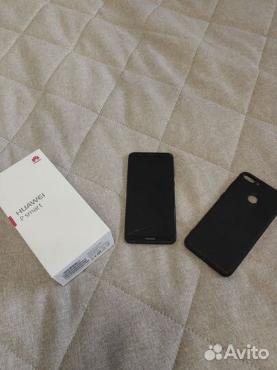 HUAWEI P Smart, 3/32 ГБ
