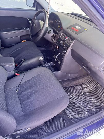 LADA Priora 1.6 МТ, 2011, 195 000 км