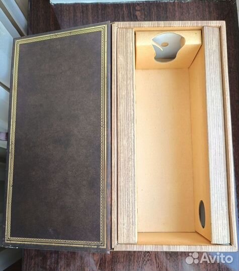 Коробка из под коллекционного коньяка