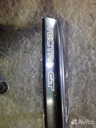 Накладка крышки багажника Опель вектра а