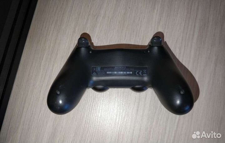 Sony ps4 PRO 1tb 9.0