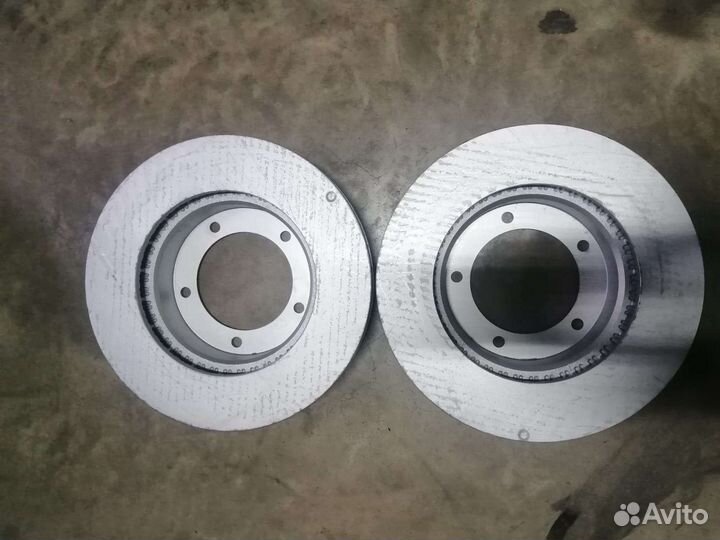 Диски тормозные передние LC100 LX470 новые