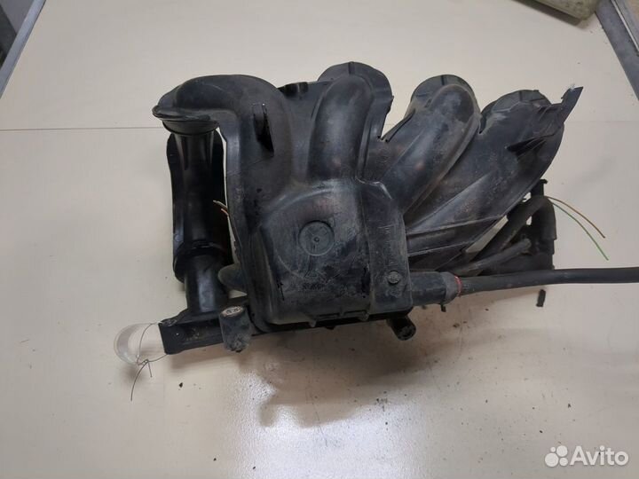 Коллектор впускной Ford Fusion, 2010