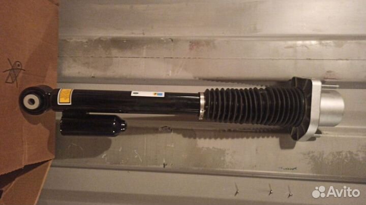 Амортизатор Рэнж Ровер Land Rover L405 RRS L494