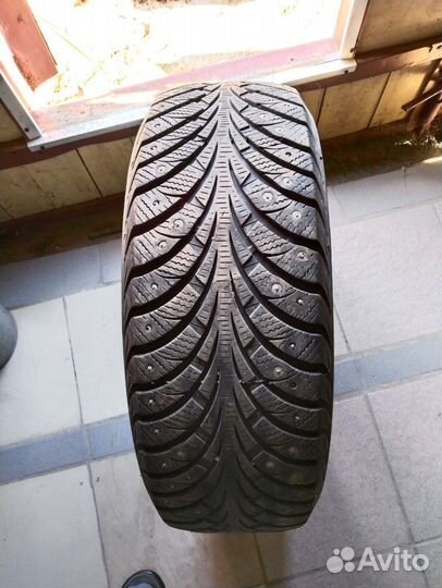 Sava Eskimo Stud 205/60 R16 96T