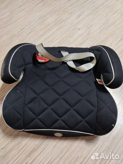 Автокресло бустер