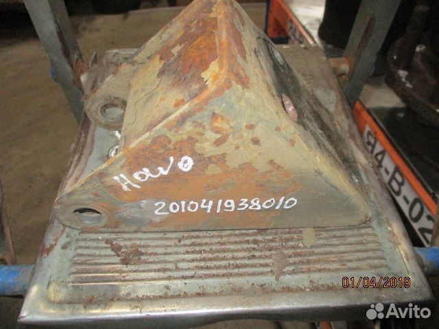 Кронштейн амортизатора передний верхний howo 97316
