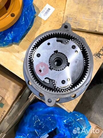 Поворотный редуктор Hitachi 9287538