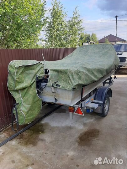 Лодка с мотором