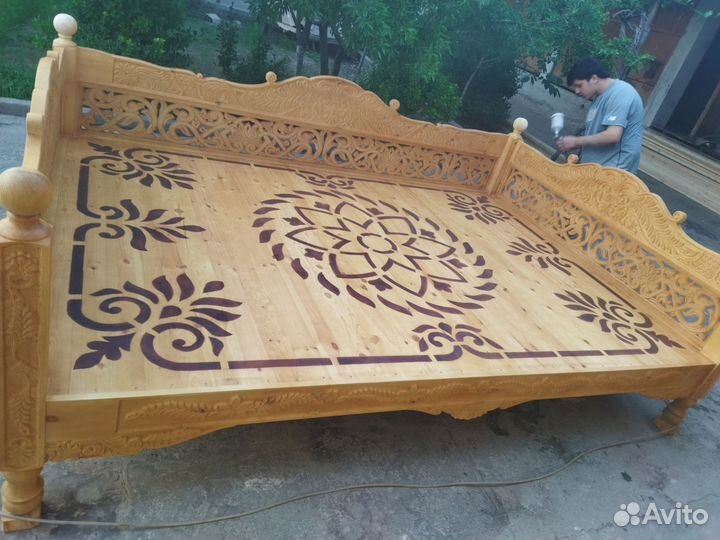 Кровать топчан восточный