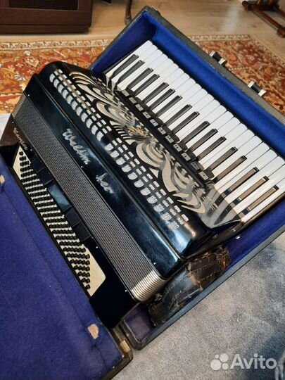 Аккордеон Weltmeister 4/4