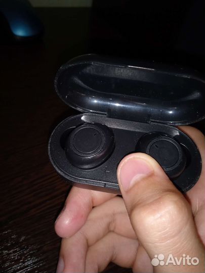 Без проводные наушники bluetooth TWS