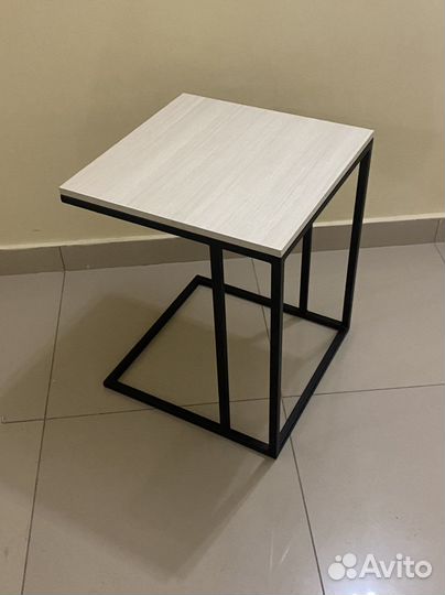 Прикроватный столик (loft)