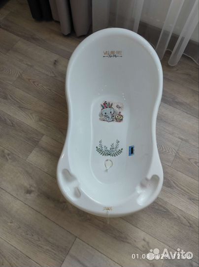 Ванночка для купания с термометром