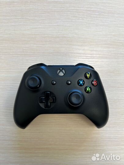 Джойстик на xbox One