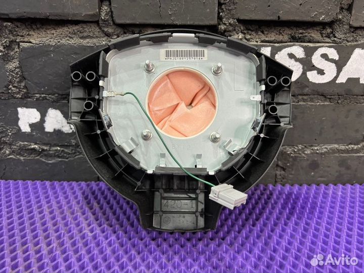 Подушка безопасности водителя Nissan X-Trail