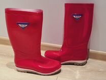 работа пенсионерке в москве с проживанием. вахта мужчина и женщина. охранник вахта в москве. вахта в москве. охрана вахта москва.