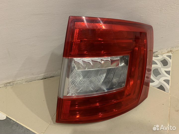 Skoda octavia а7 задний правый фонарь