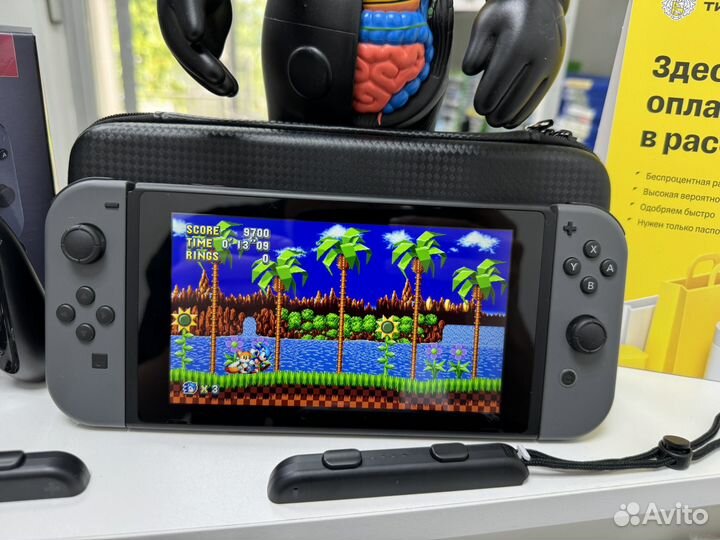 Nintendo Switch + док станция + чехол