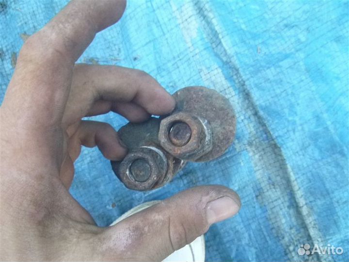 Болт эксцентрик передний Toyota Land Cruiser