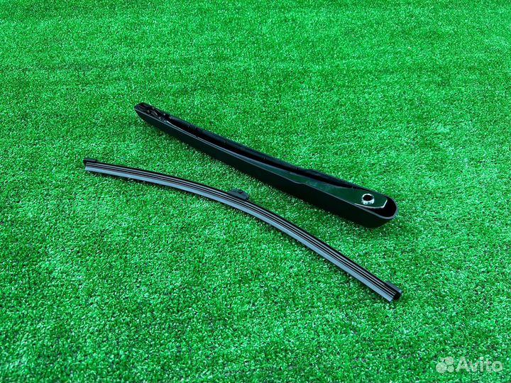 Поводок заднего стеклоочистителя porsche Cayenne E