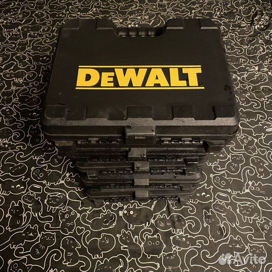 Кейсы DeWalt