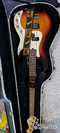 Бас гитара Fender american precision deluxe