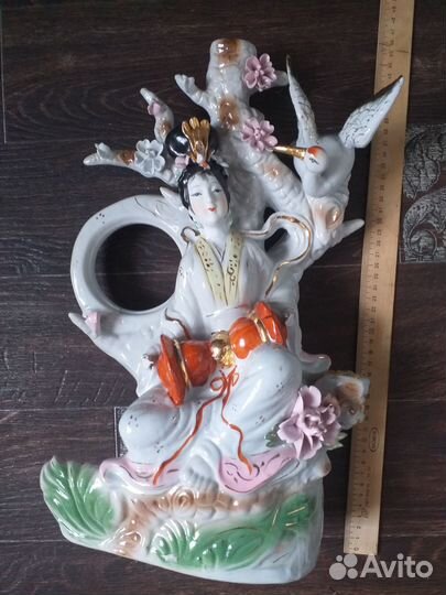 Статуэтка фарфор китай