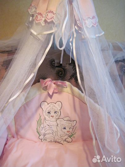 Комплект-бортикибалдахин,подушка,пододеяльник и тп