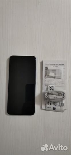 vivo V21, 8/256 ГБ