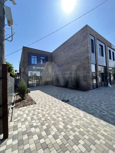 Офисы, аптеки, одежда, 42 м2-1 эт и 750 м² 2 эт