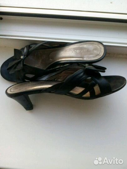 Босоножки Mascotte