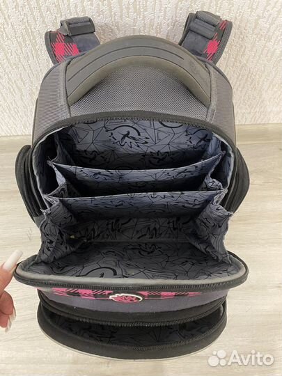 Школьный рюкзак hummingbird