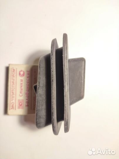 Пыльник вилки сцепления Mitsubishi MD703280