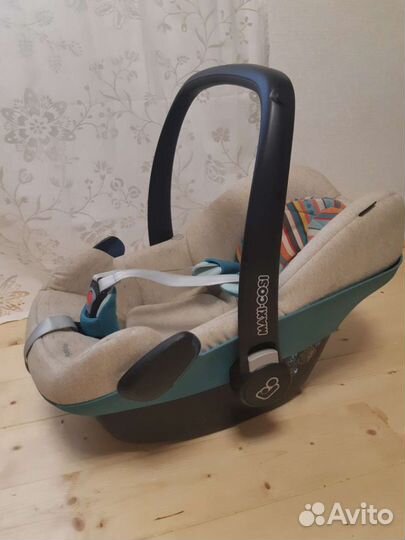 Автокресло Maxi Cosi Pebble Folkloric Blue 0+